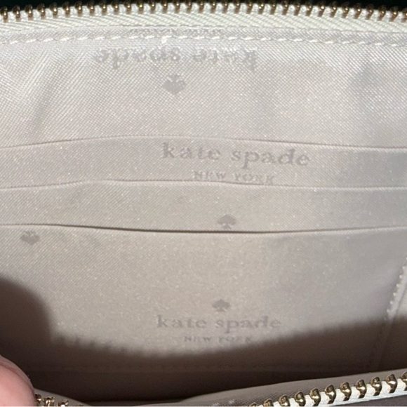 Kate SpadeLucy Crinkle Patent Medium L-zip Wristlet in Cream - Picture 3 of 8